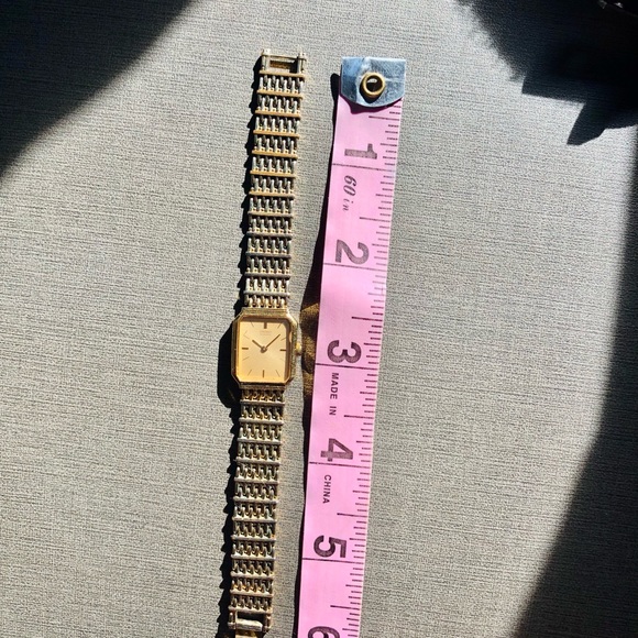 Vintage ladies gold Seiko wristwatch - Picture 12 of 17